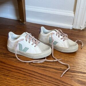 Veja White and Sage Green Sneakers with Pink Laces